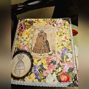 Fashion inspired OOAK album paper bag vintage Queen of the ball 👸 👑